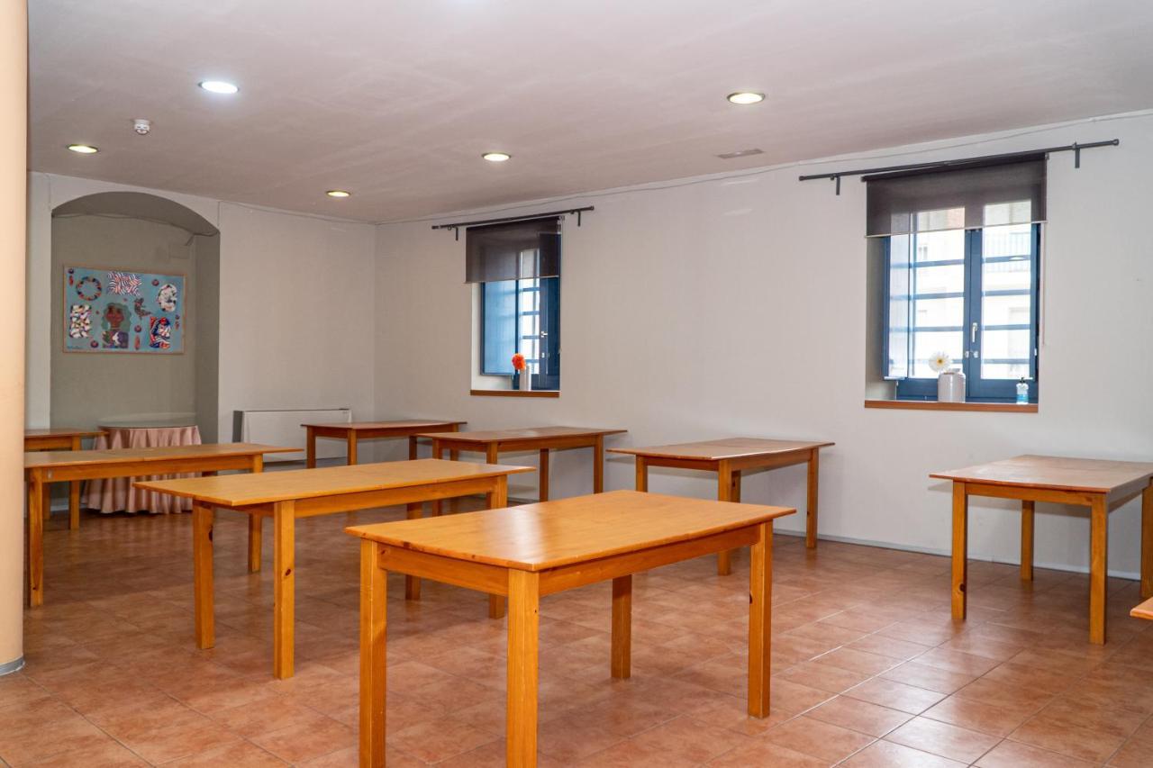 Albergue De Cuéllar المظهر الخارجي الصورة
