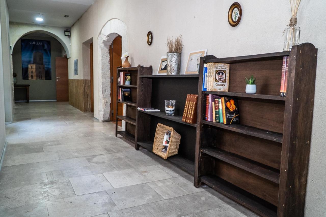 Albergue De Cuéllar المظهر الخارجي الصورة