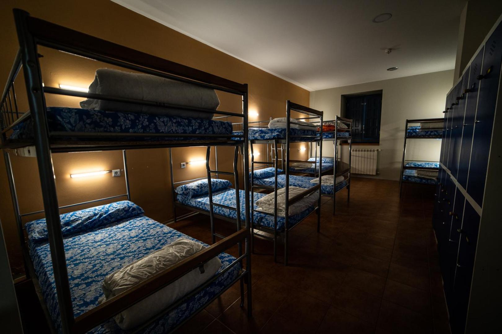 Albergue De Cuéllar الغرفة الصورة