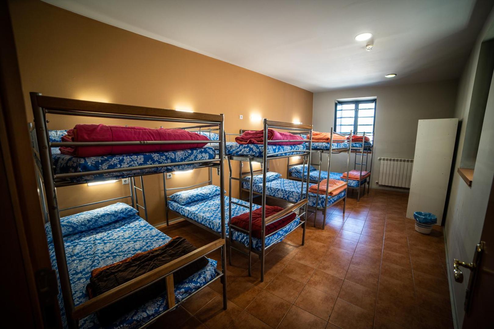 Albergue De Cuéllar الغرفة الصورة