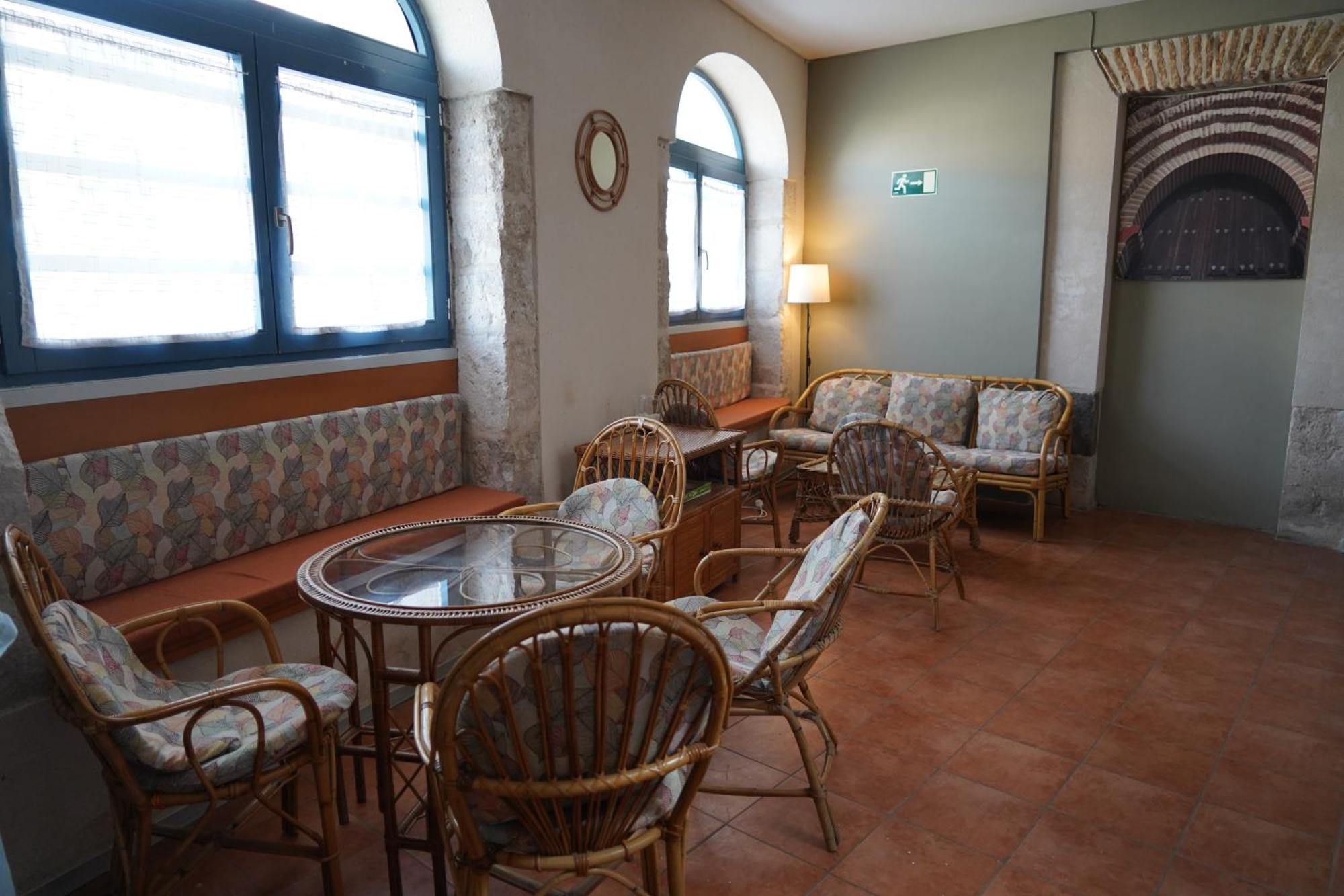 Albergue De Cuéllar المظهر الخارجي الصورة